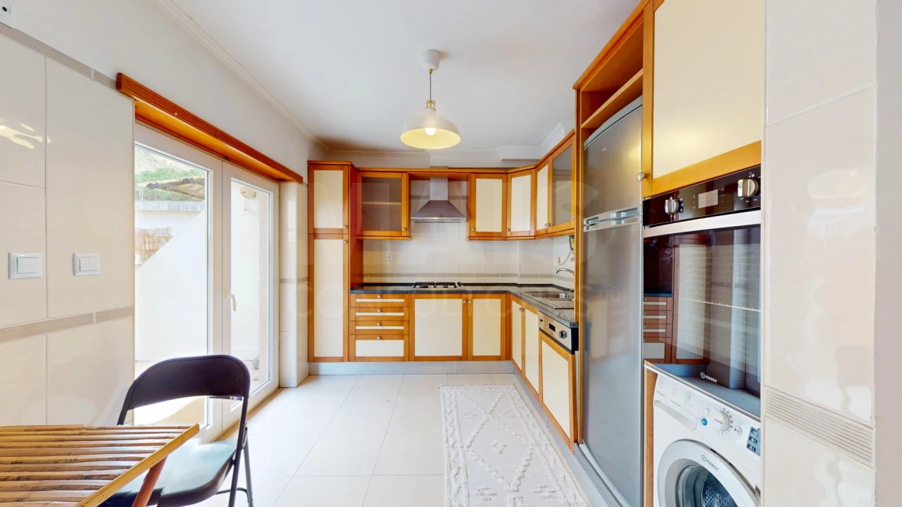 Apartamento para Venda em Costa da Caparica Foto 1