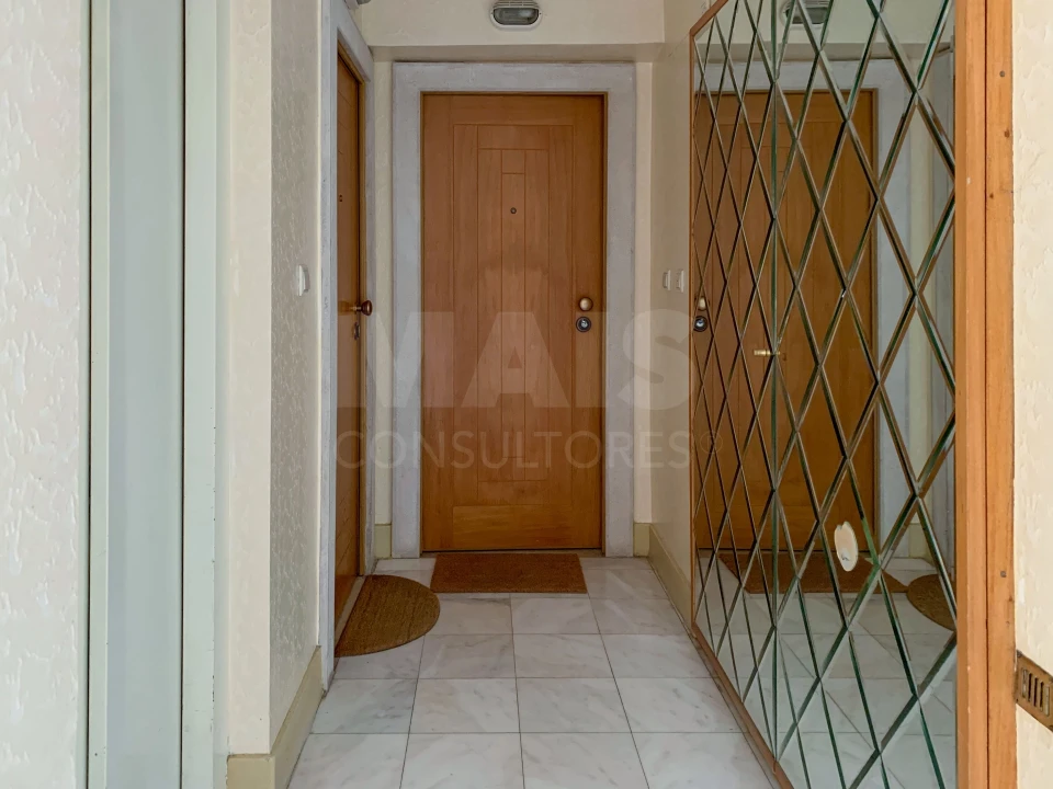 Apartamento para Venda em Costa da Caparica Foto 2