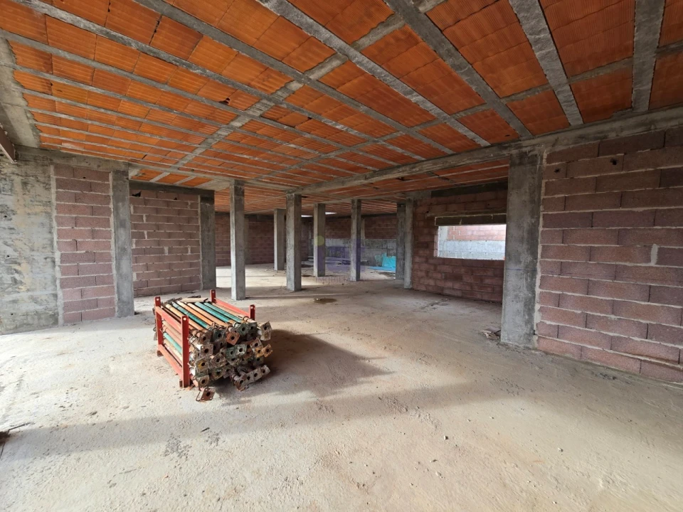 Moradia T3 para Venda em Gemeses Foto 2