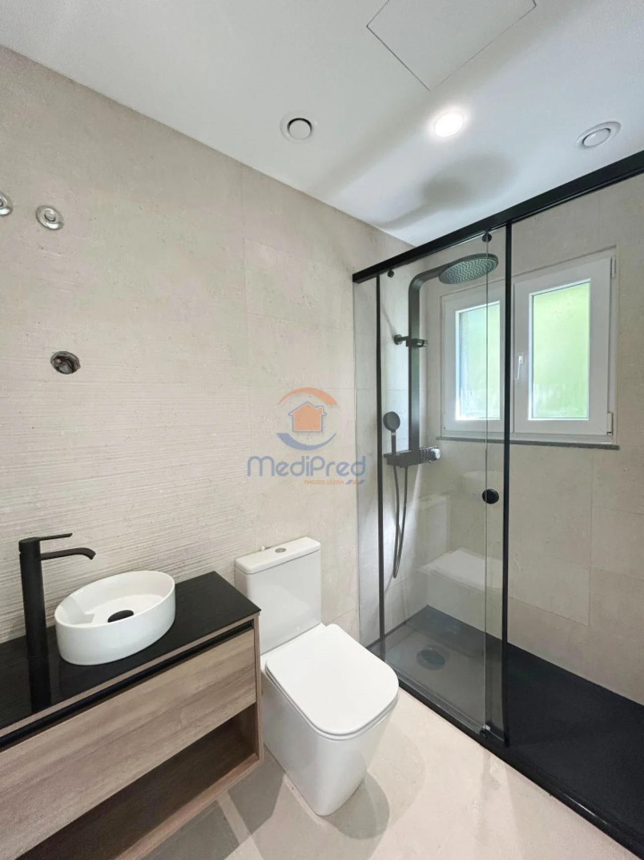 Apartamento T4 para Venda em Santa Iria de Azoia, São João da Talha e Bobadela Foto 28