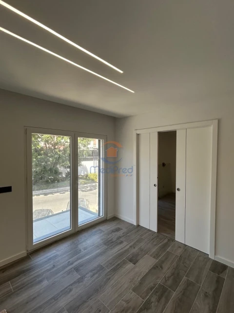 Apartamento T4 para Venda em Santa Iria de Azoia, São João da Talha e Bobadela