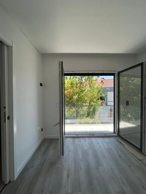 Apartamento T4 para Venda em Santa Iria de Azoia, São João da Talha e Bobadela