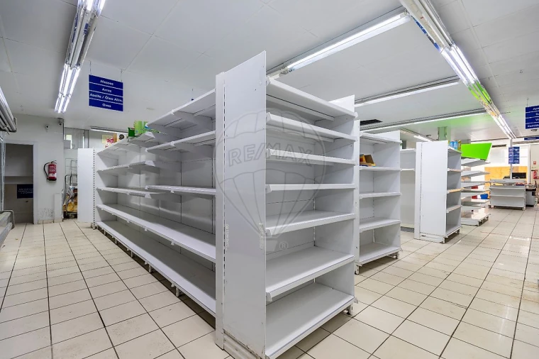 Loja para Venda em Malveira e São Miguel de Alcainça Foto 6