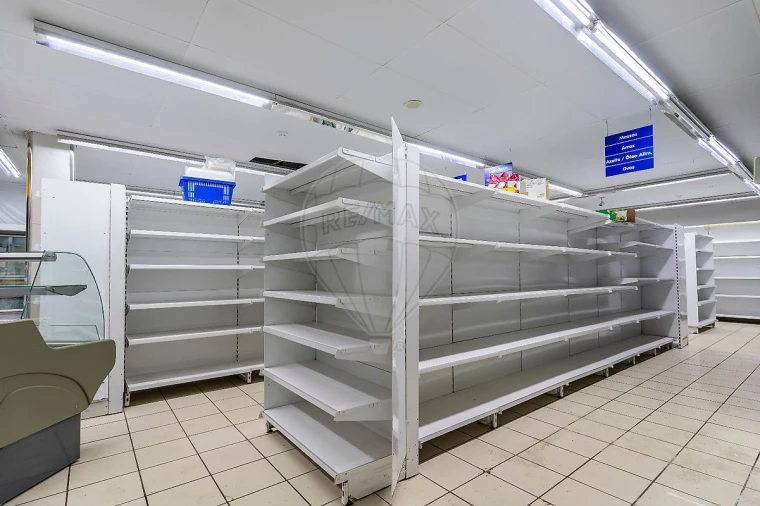 Loja para Venda em Malveira e São Miguel de Alcainça Foto 7