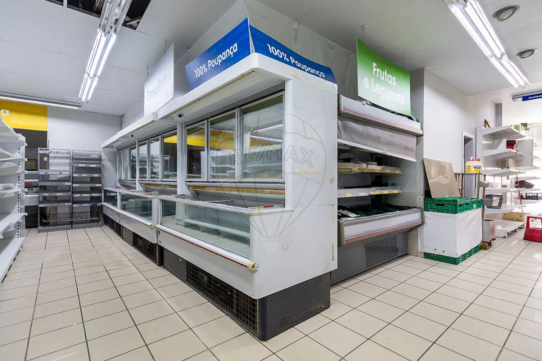 Loja para Venda em Malveira e São Miguel de Alcainça Foto 5