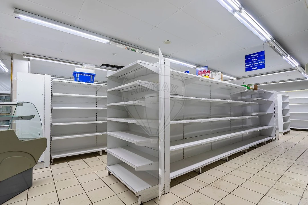 Loja para Venda em Malveira e São Miguel de Alcainça Foto 7