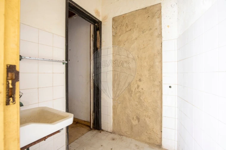 Moradia T2 para Venda em Lamas e Cercal Foto 12