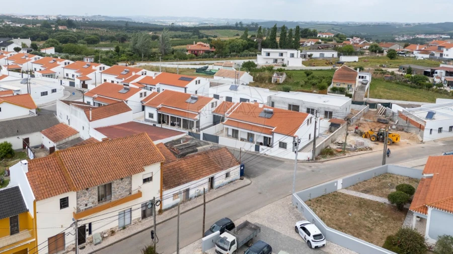 Moradia T2 para Venda em Lamas e Cercal Foto 16