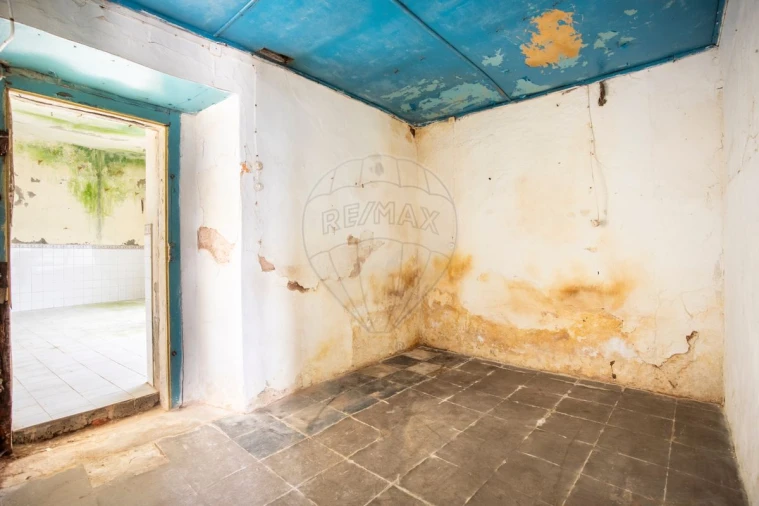 Moradia T2 para Venda em Lamas e Cercal Foto 9