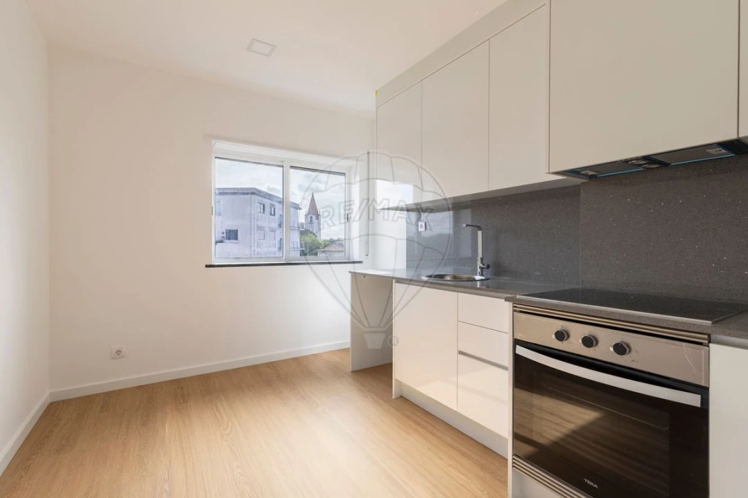 Apartamento T3 para Venda em Bombarral e Vale Covo Foto 5