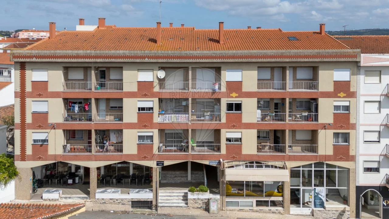 Apartamento T3 para Venda em Bombarral e Vale Covo Foto 2