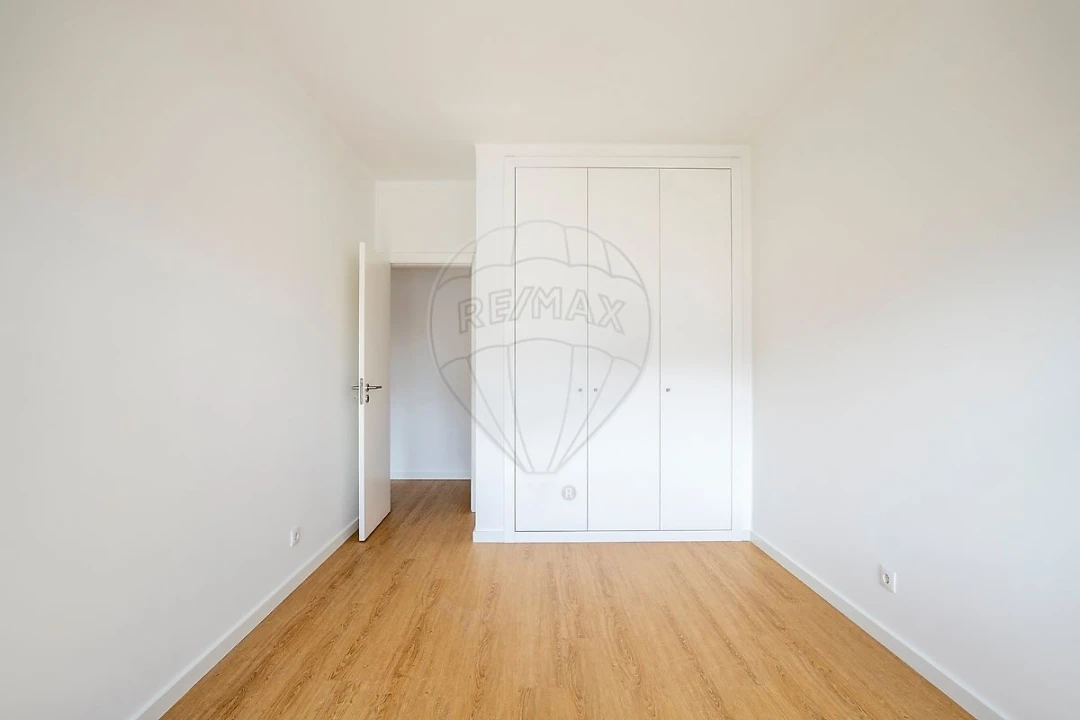 Apartamento T3 para Venda em Bombarral e Vale Covo Foto 11