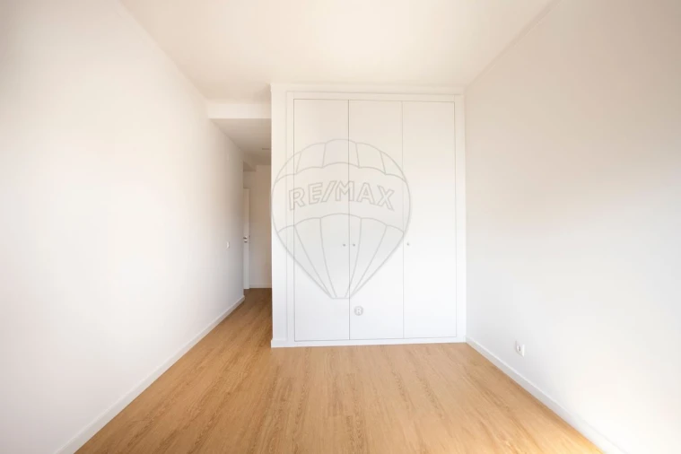 Apartamento T3 para Venda em Bombarral e Vale Covo Foto 8