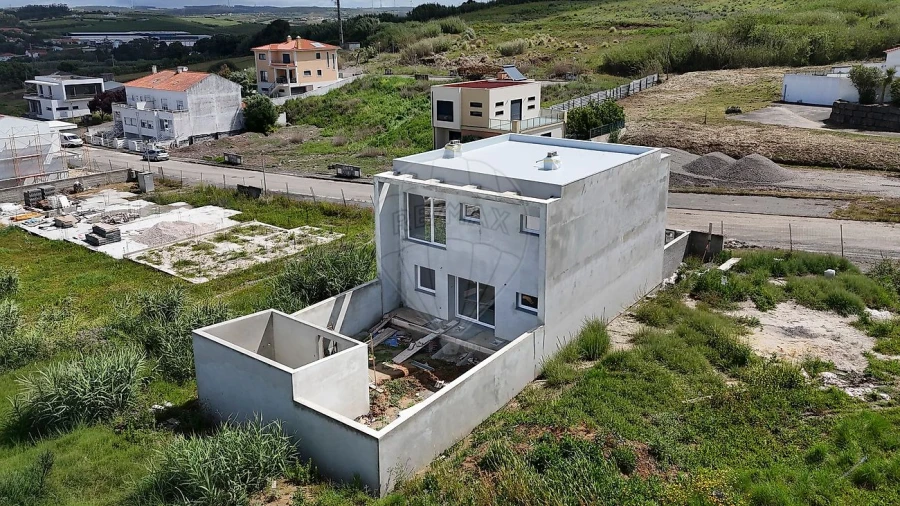 Moradia T4 para Venda em Lourinhã e Atalaia Foto 5