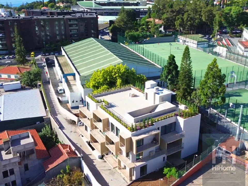 Apartamento T2 para Venda em São Martinho Foto 1