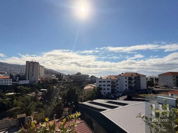 Apartamento T2 para Venda em São Martinho Foto 10