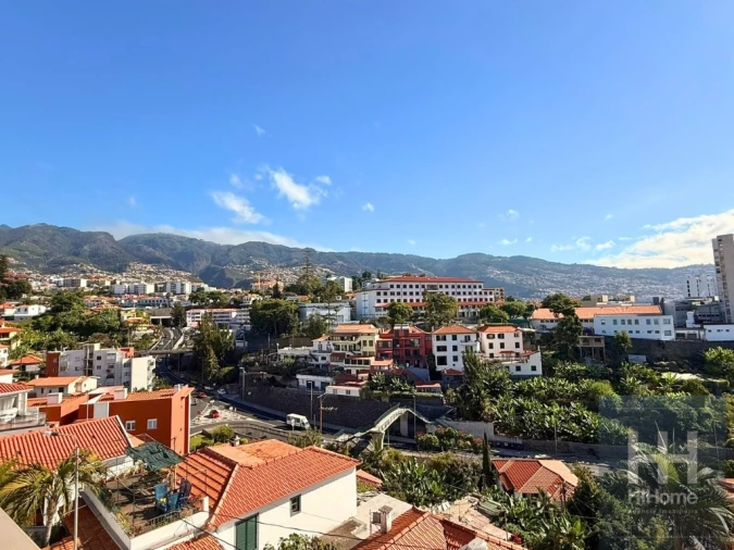 Apartamento T2 para Venda em São Martinho Foto 11