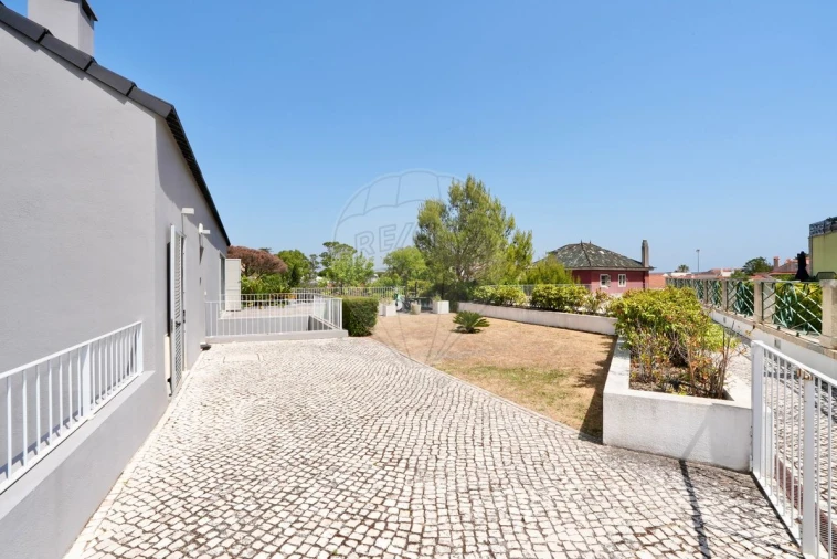 Moradia T4 para Arrendamento em Oeiras e São Julião da Barra, Paço de Arcos e Caxias Foto 34