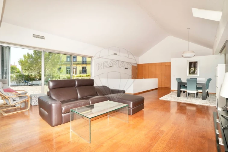 Moradia T4 para Arrendamento em Oeiras e São Julião da Barra, Paço de Arcos e Caxias Foto 11