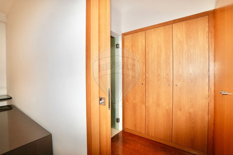 Moradia T4 para Arrendamento em Oeiras e São Julião da Barra, Paço de Arcos e Caxias Foto 26