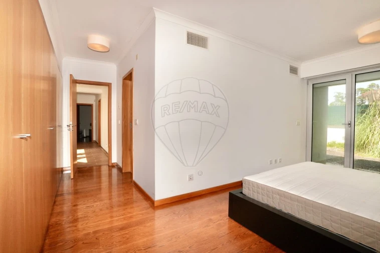 Moradia T4 para Arrendamento em Oeiras e São Julião da Barra, Paço de Arcos e Caxias Foto 30