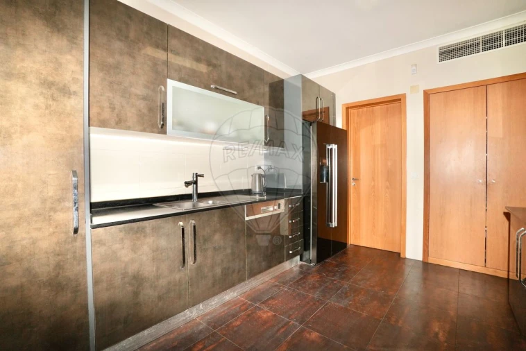 Moradia T4 para Arrendamento em Oeiras e São Julião da Barra, Paço de Arcos e Caxias Foto 20