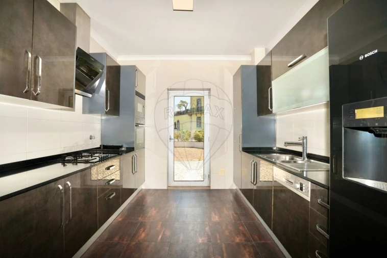 Moradia T4 para Arrendamento em Oeiras e São Julião da Barra, Paço de Arcos e Caxias Foto 18