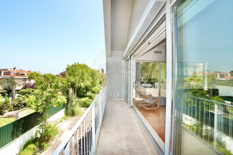 Moradia T4 para Arrendamento em Oeiras e São Julião da Barra, Paço de Arcos e Caxias Foto 13