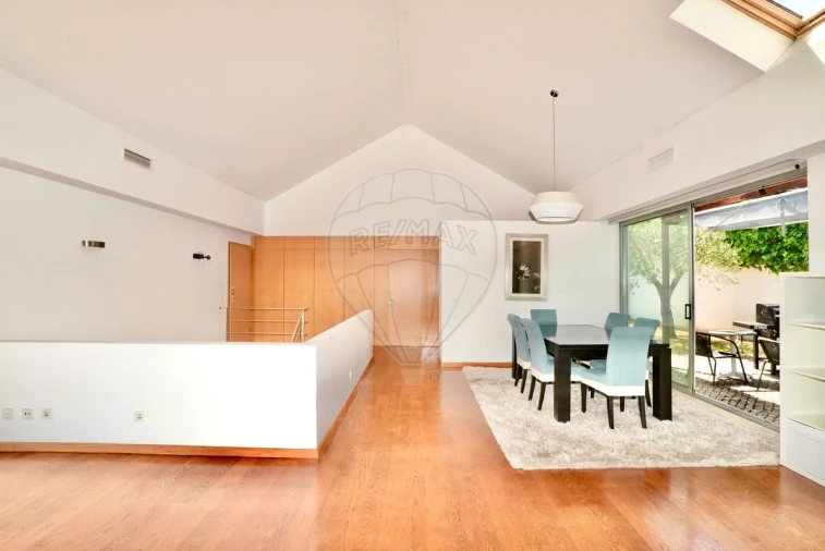 Moradia T4 para Arrendamento em Oeiras e São Julião da Barra, Paço de Arcos e Caxias Foto 15