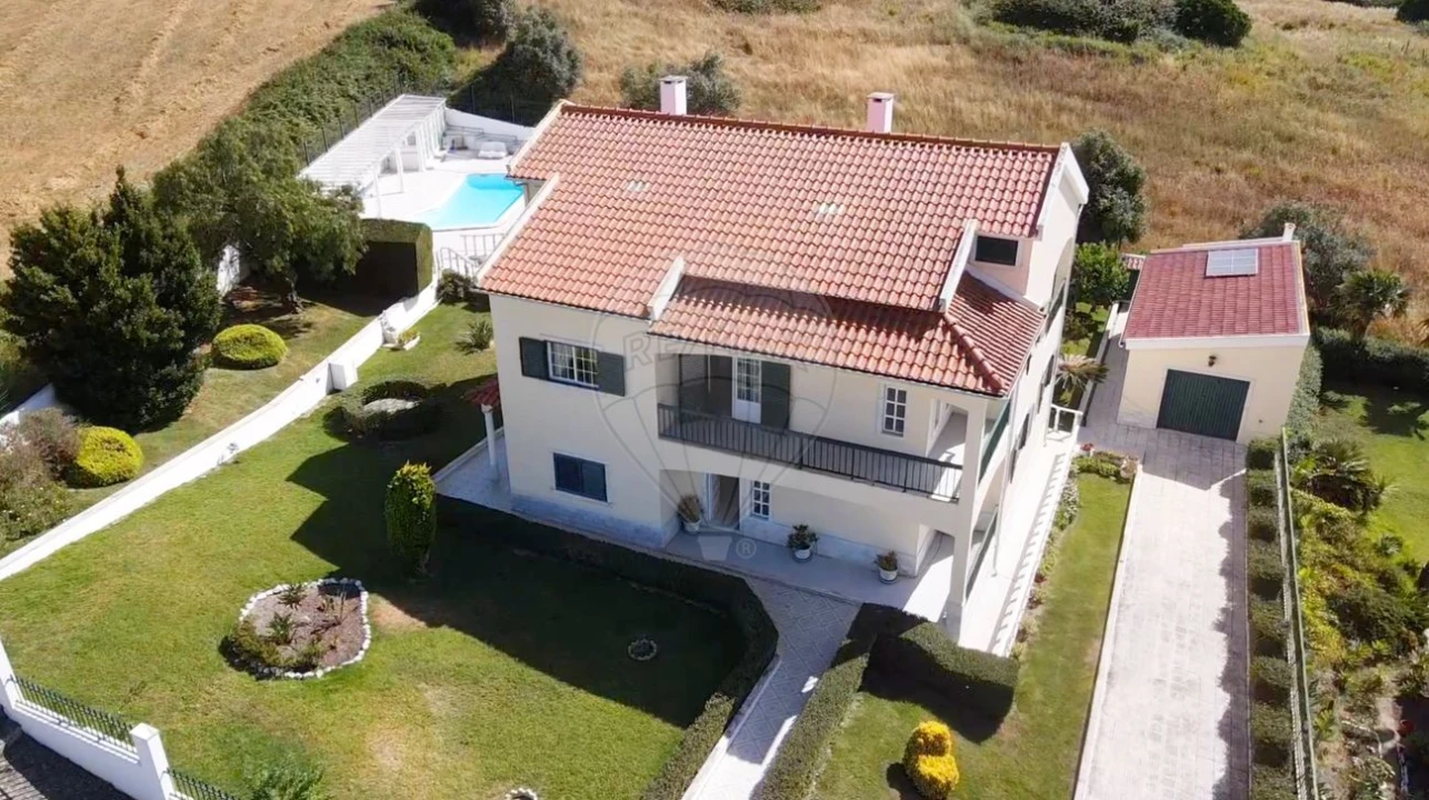 Moradia T5 para Venda em Arruda dos Vinhos Foto 1