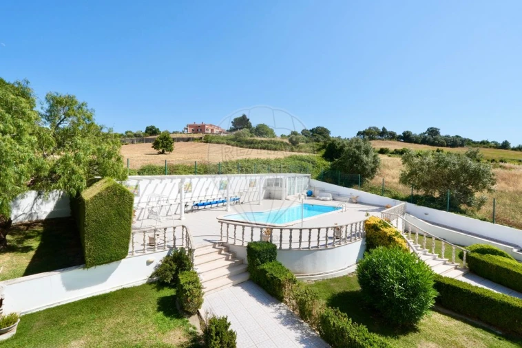 Moradia T5 para Venda em Arruda dos Vinhos Foto 3