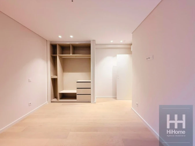 Apartamento T3 para Venda em São Martinho Foto 27