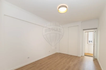 Apartamento T3 para Venda em Almada, Cova da Piedade, Pragal e Cacilhas