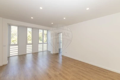 Apartamento T3 para Venda em Almada, Cova da Piedade, Pragal e Cacilhas