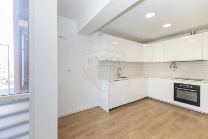 Apartamento T3 para Venda em Almada, Cova da Piedade, Pragal e Cacilhas