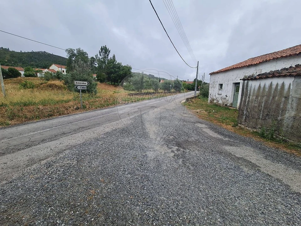 Armazém para Venda em Amendoa Foto 2