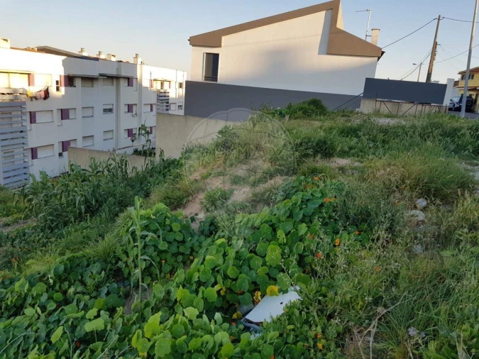 Terreno para Venda em São Domingos de Rana Foto 2