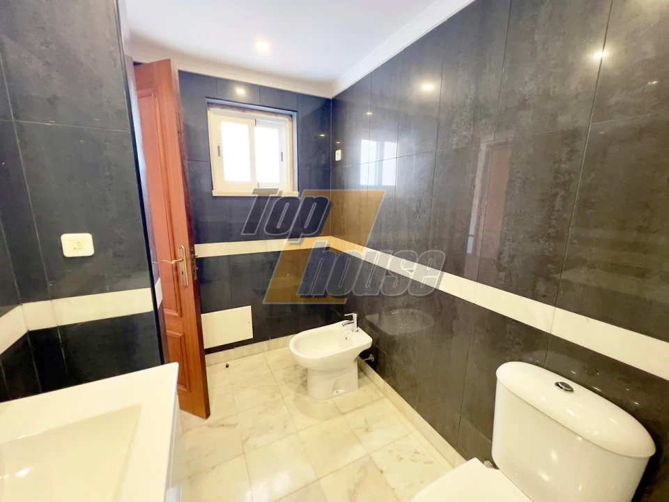 Moradia T4 para Venda em Sesimbra (Castelo) Foto 23