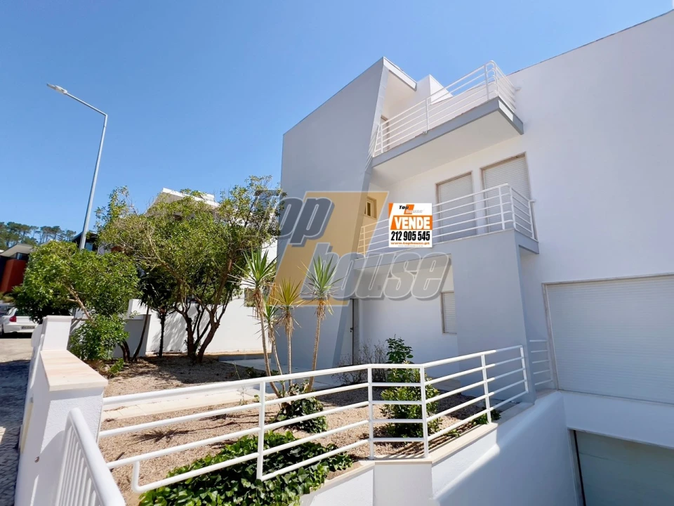 Moradia T4 para Venda em Sesimbra (Castelo) Foto 3