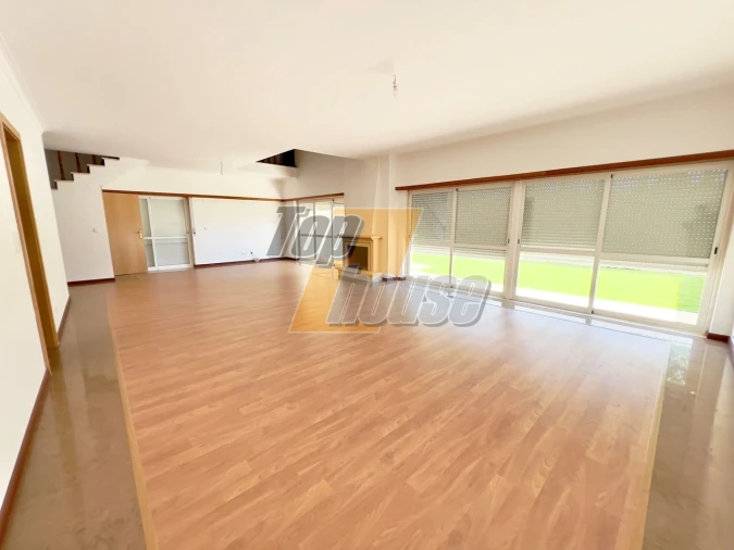 Moradia T4 para Venda em Sesimbra (Castelo) Foto 5