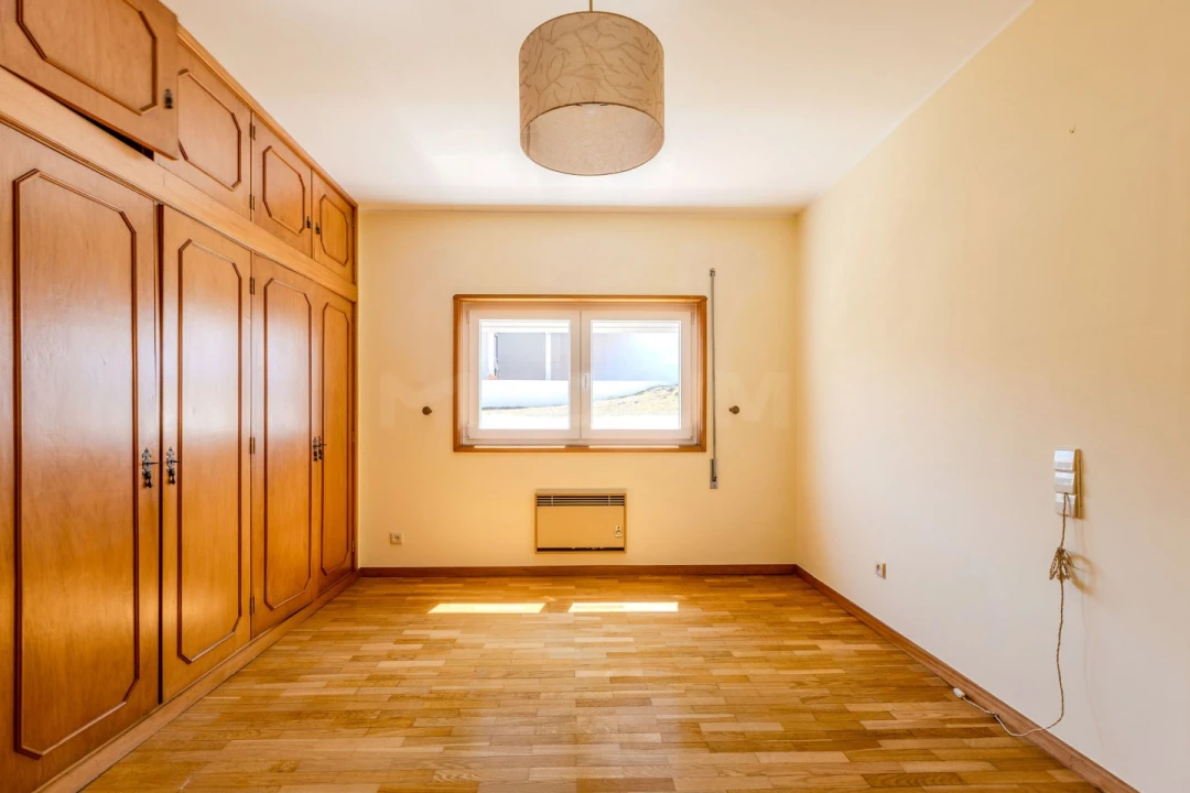 Moradia T4 para Venda em Oliveira (São Mateus) Foto 16