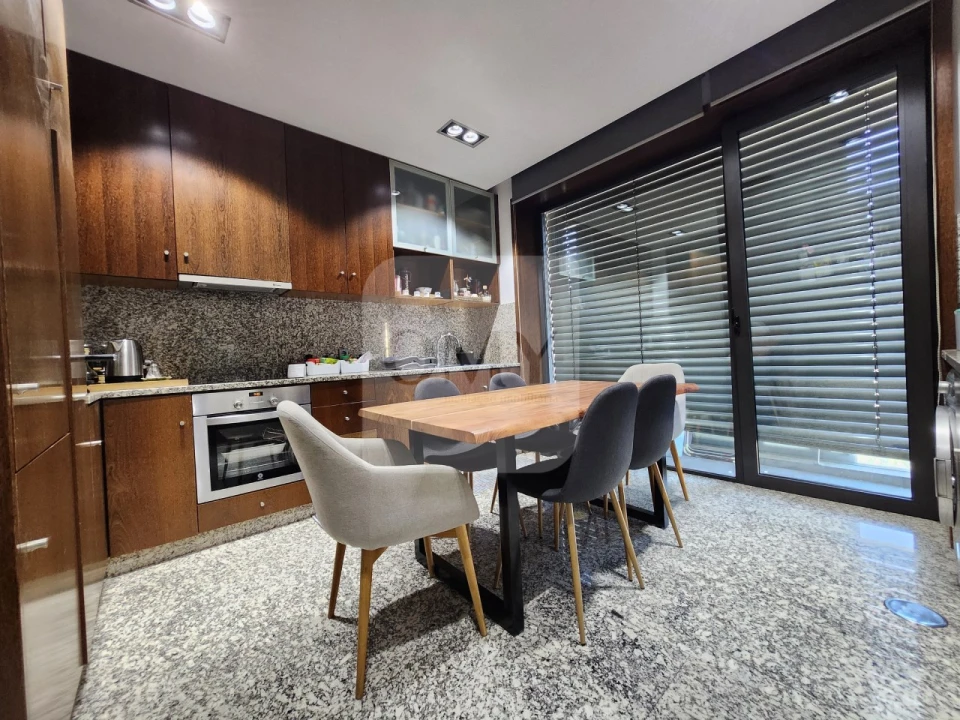 Apartamento T3 para Venda em Mateus Foto 6