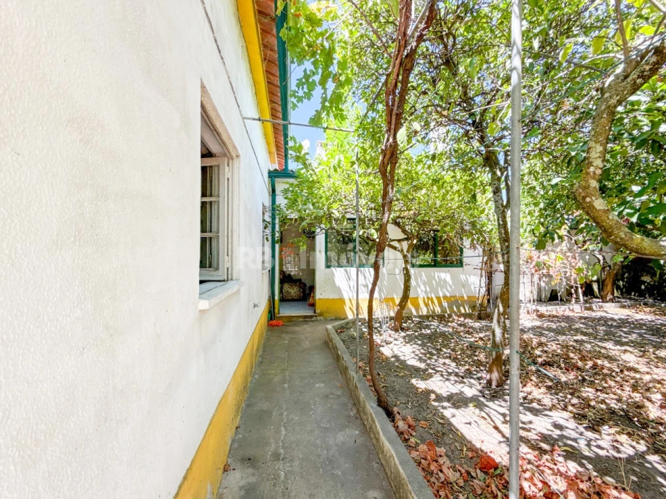 Moradia T3 para Venda em Tramagal Foto 41