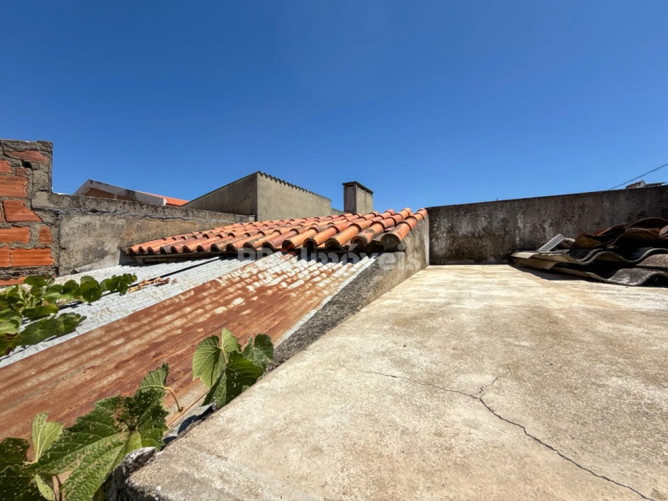 Moradia T3 para Venda em Tramagal Foto 34