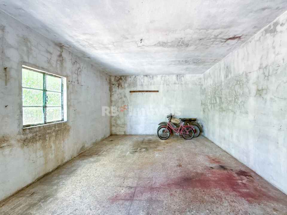 Moradia T3 para Venda em Tramagal Foto 36