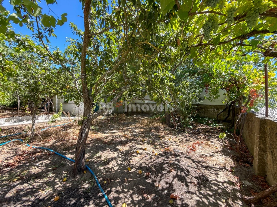 Moradia T3 para Venda em Tramagal Foto 48