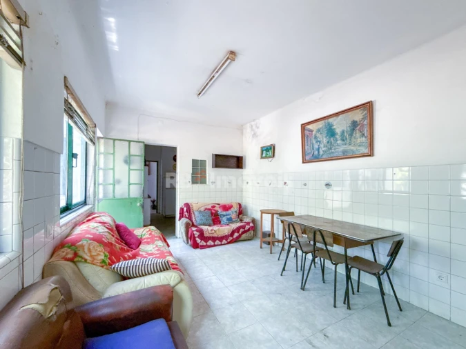 Moradia T3 para Venda em Tramagal Foto 3