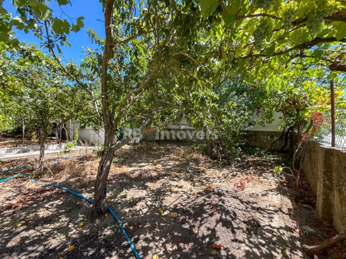 Moradia T3 para Venda em Tramagal Foto 48