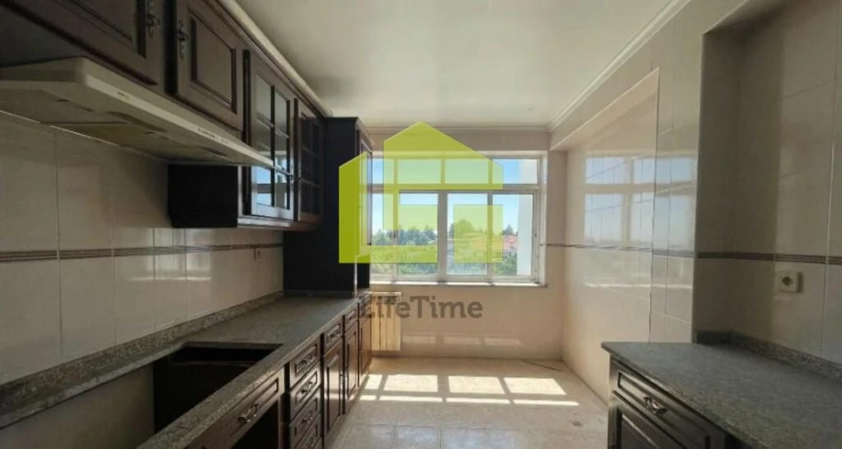 Apartamento T3 para Venda em Nelas Foto 12