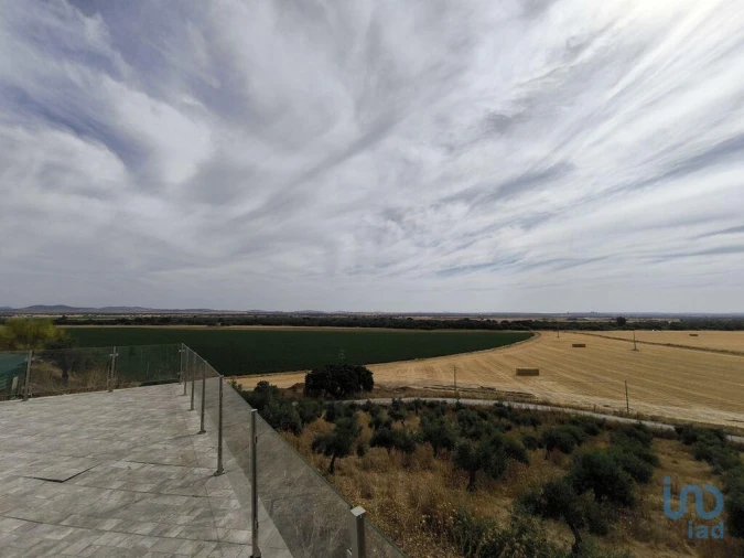 Moradia T13 para Venda em São João Baptista Foto 8